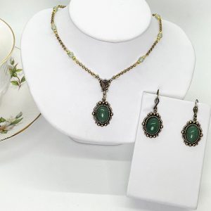 Aventurine Gemstone Necklace and Matching Earrings