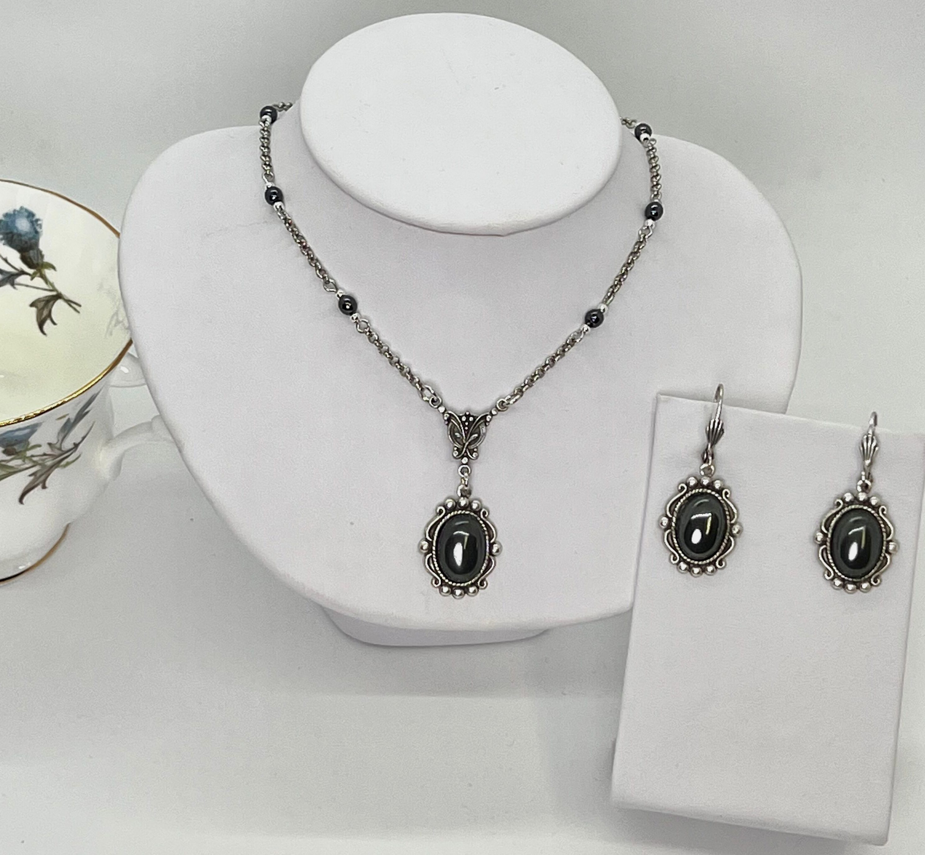 Hematite Gemstone Necklace and Earrings - Confederate Museum
